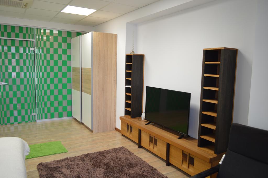 Ferienwohnung Vasarely Luxury Flat Satu Mare Exterior foto